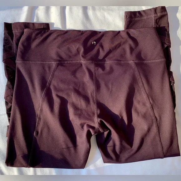 Active Life Mesh Crisscross Capri Leggings size Small - Picture 6 of 9